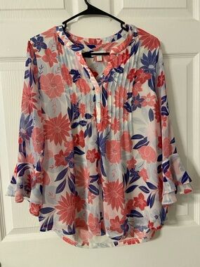 T12a- CHARTER CLUB Pink-Blue Floral Pintuck Boho Blouse